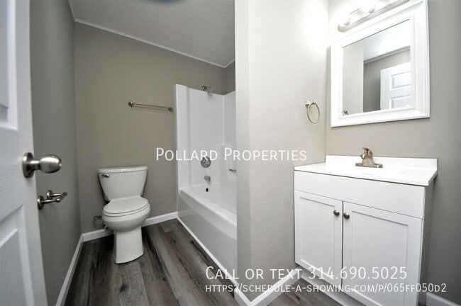 Building Photo - 301-307 Granada Dr