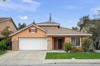 Building Photo - 38806 Litchfield Cir