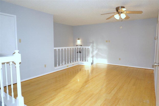 Building Photo - 3600 Jeanetta St