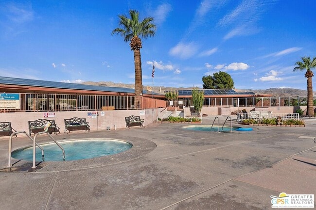 Building Photo - 69490 Parkside Dr