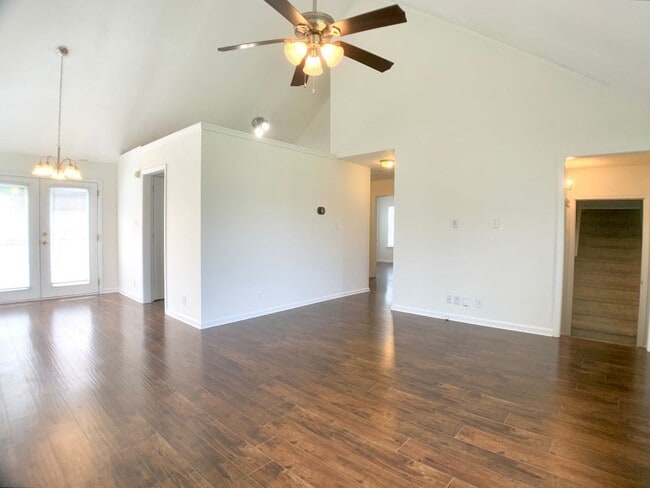 Building Photo - 1404 Marla Ct