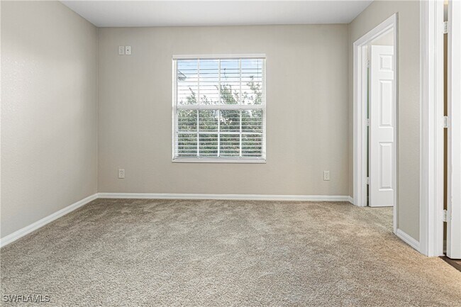 Building Photo - 8340 Silver Birch Way