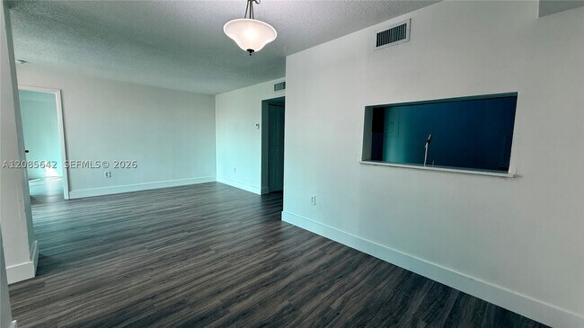 Building Photo - 11800 SW 18th St