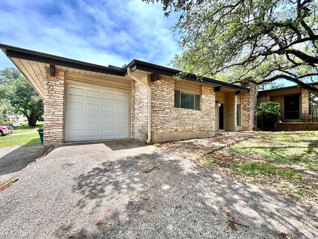 Primary Photo - Bright and Spacious Single-Level Living in...