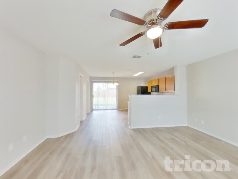 Building Photo - 7715 Shining Glow