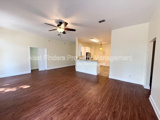 Building Photo - 440 Crescent Pond Dr