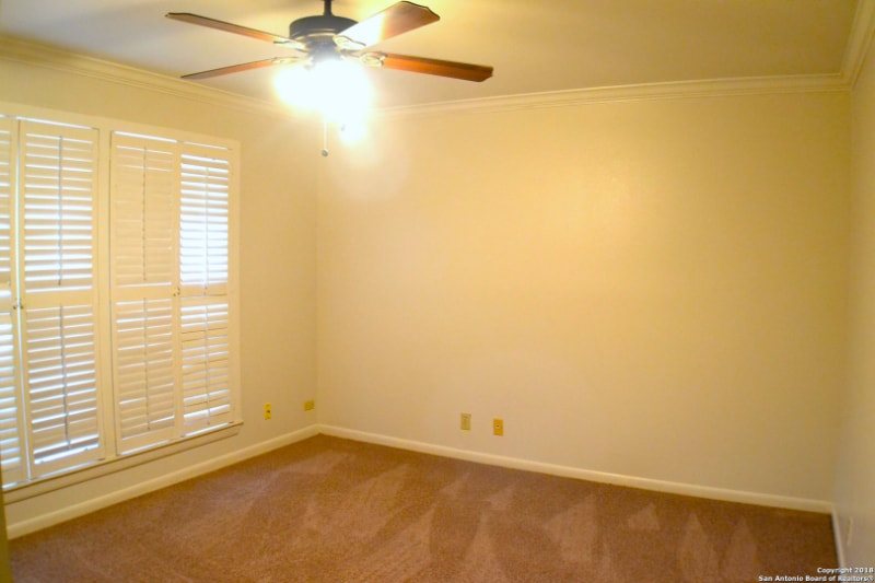 Building Photo - 165 W Rampart Dr