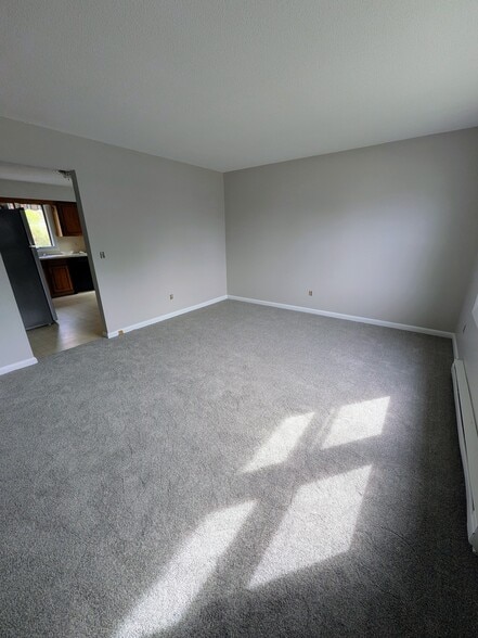 Building Photo - 6B Beatrice St