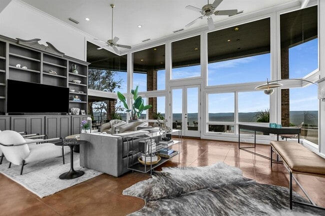 Building Photo - 78 Pascal Ln