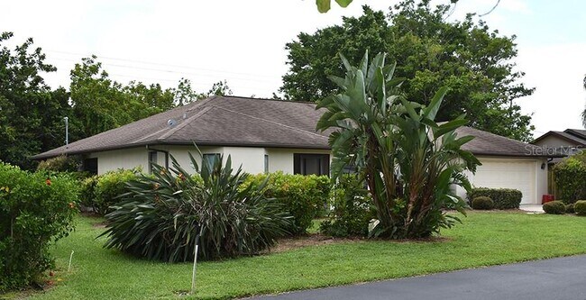 Building Photo - 107 Hourglass Dr