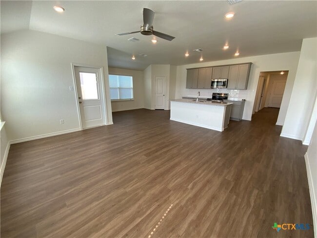 Building Photo - 212 Hemp Hl