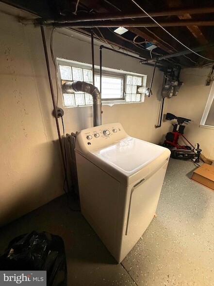 Building Photo - 4401 Bleigh Ave