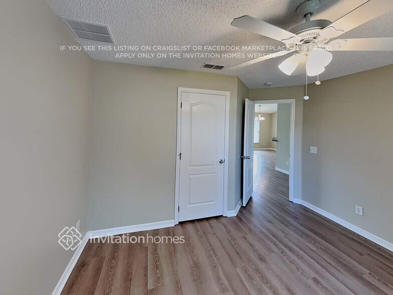 Building Photo - 2010 Big Buck Dr