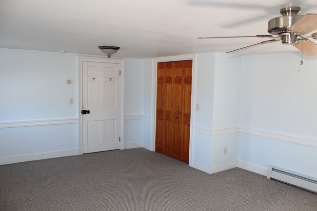 Building Photo - 10228 Clay Lick Rd