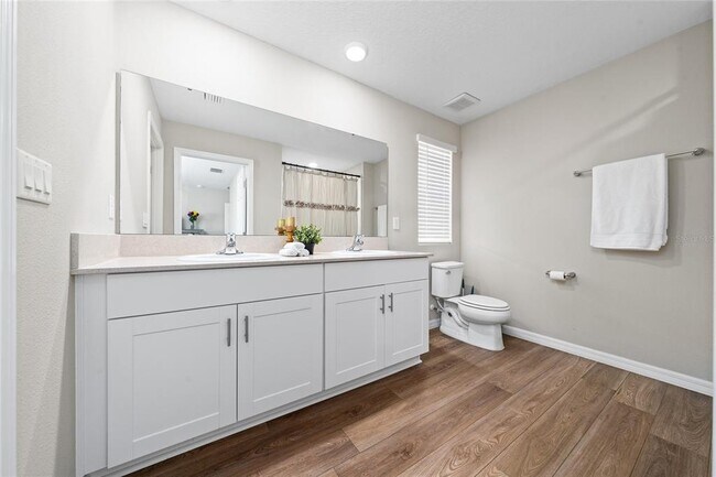 Building Photo - 5008 Starboard St