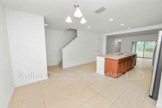 Building Photo - 271 Annabelle Way