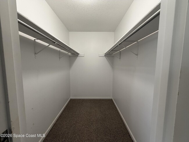 Building Photo - 760 John Adams Ln