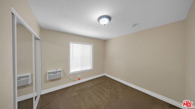 Building Photo - 18259 Minnehaha St