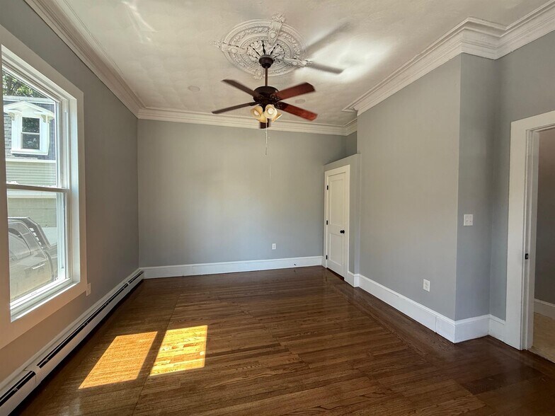 Building Photo - 58 Vinal Ave