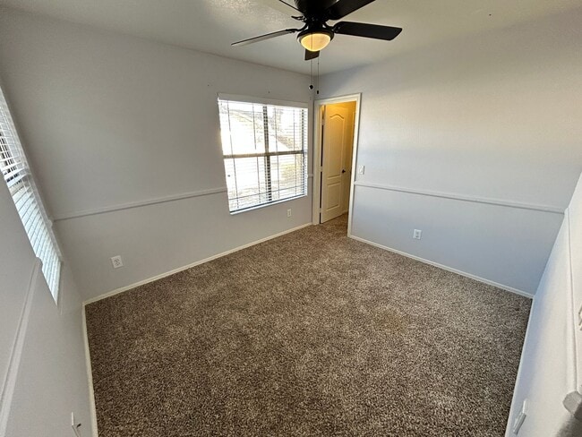 Building Photo - 3 Bed/ 2 Bath Home with Den in Arrowhead Ranch with Pool!