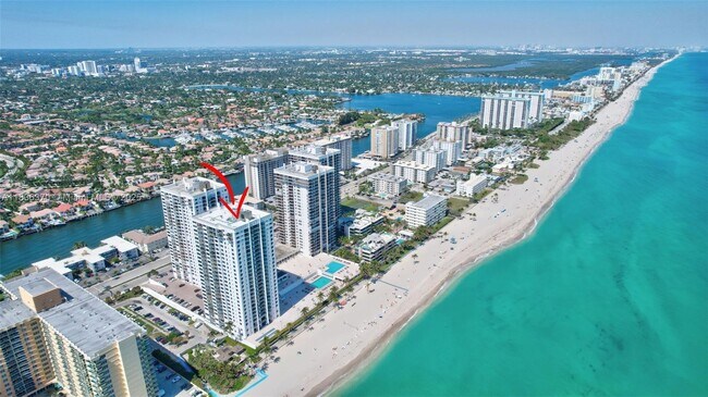 Building Photo - 2301 S Ocean Dr
