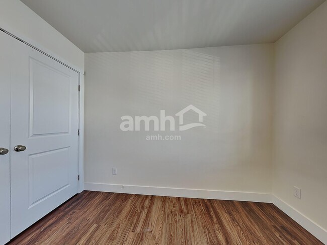 Building Photo - 19216 16th Ave Ct E