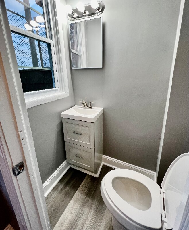 Building Photo - 1941 N Stanley St