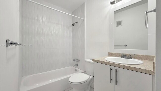 Building Photo - 3661 SW 9th Terrace