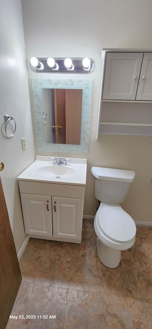 Building Photo - You'll love this 2BR + bsmt bonus rooms ra...