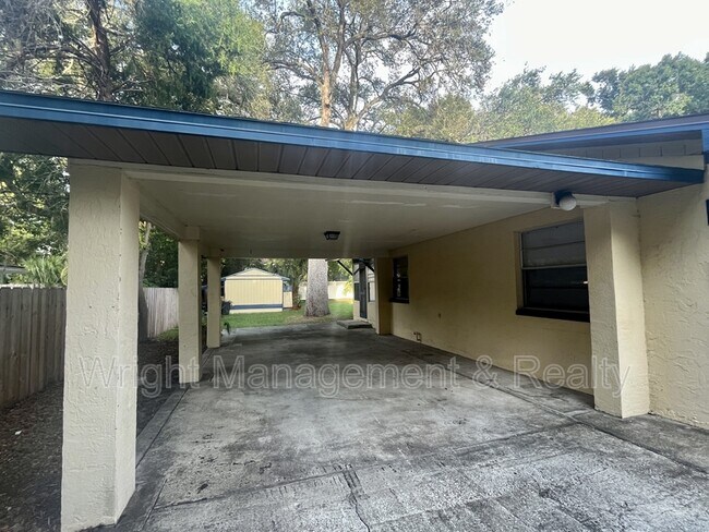 Building Photo - 705 Bayou Ave