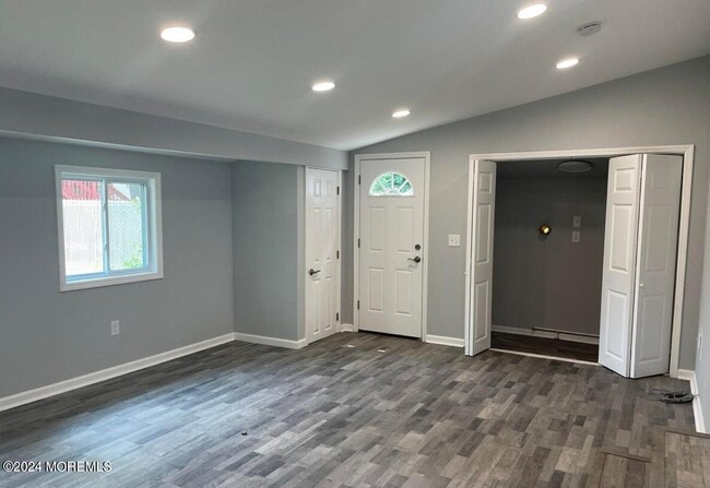 Building Photo - 14 Raritan Blvd