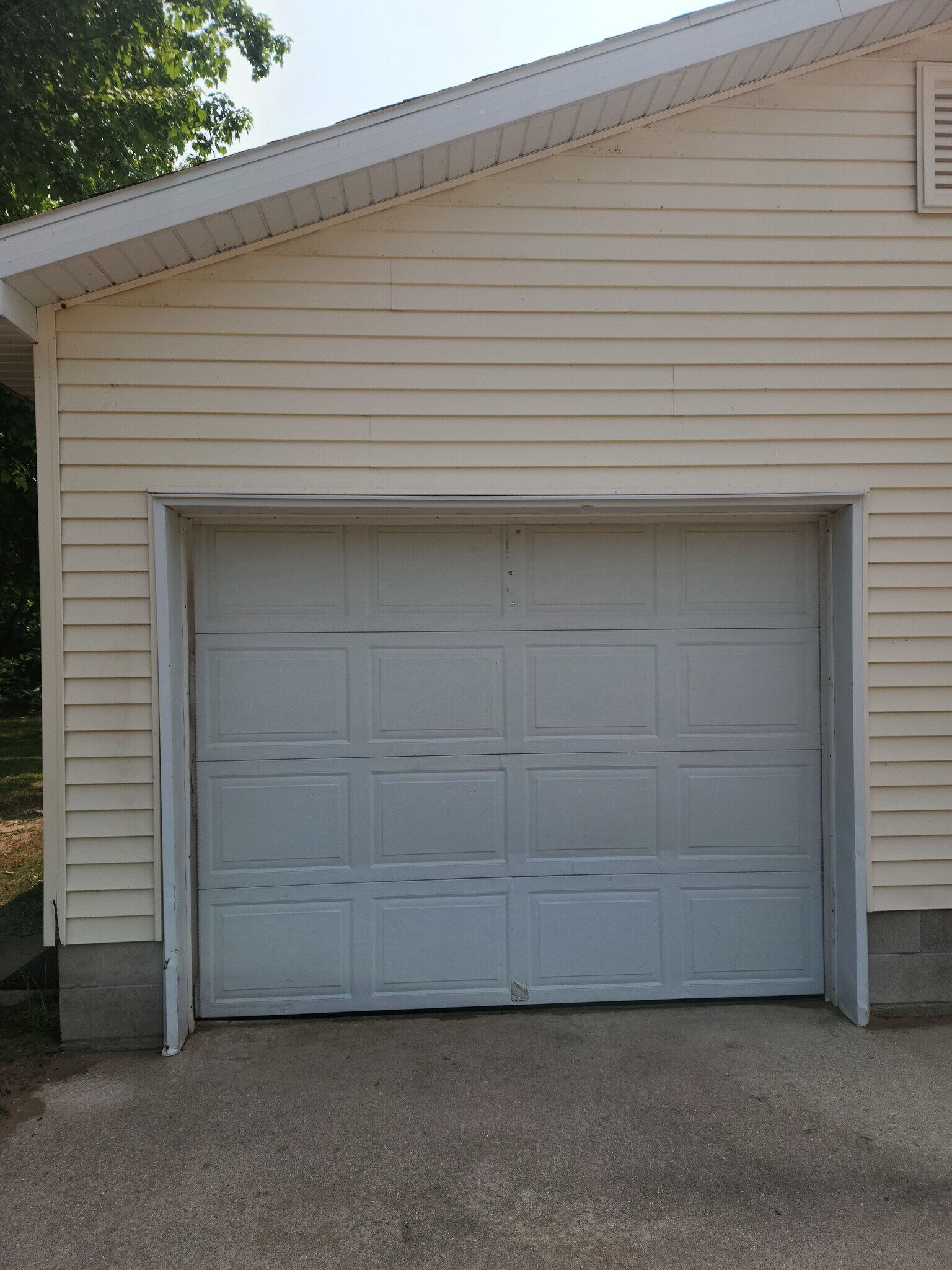 Building Photo - 4434 Manhattan W