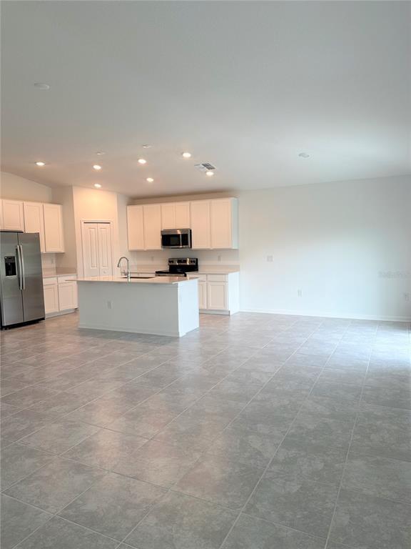 Building Photo - 355 Loch Ct