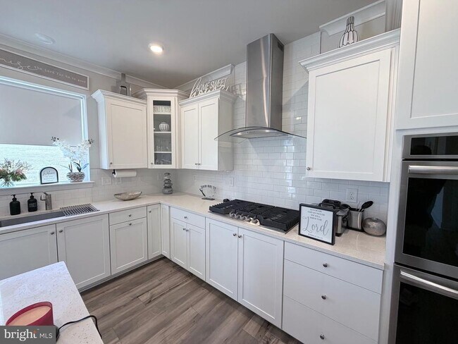 Building Photo - 2835 Bridgewater Dr