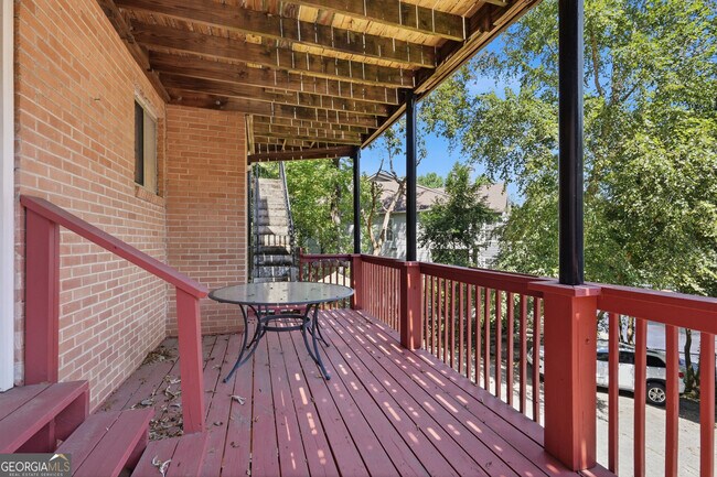 Building Photo - 1466 E Rock Springs Rd NE