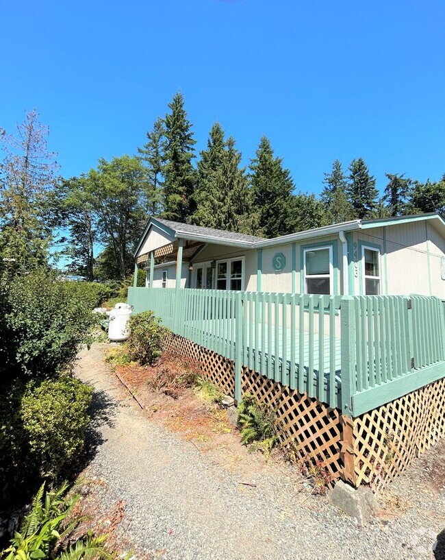 Building Photo - Spacious 3 bedroom 2 Bath In Forest Vista ...