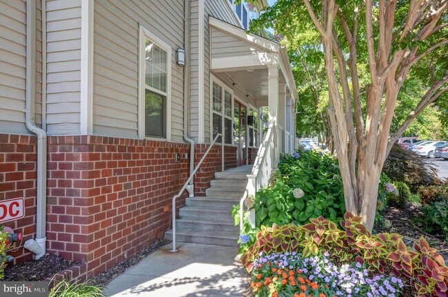 Building Photo - 1791 Jonathan Way