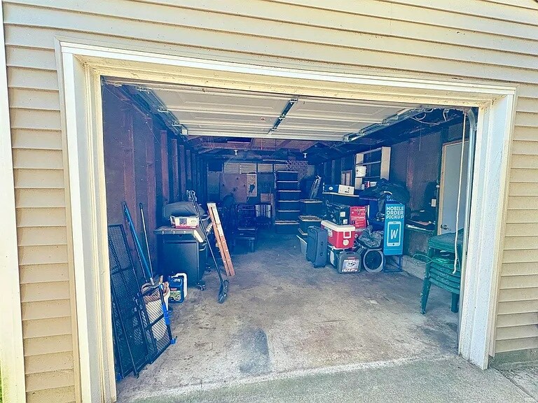 Building Photo - 2776 Medford St