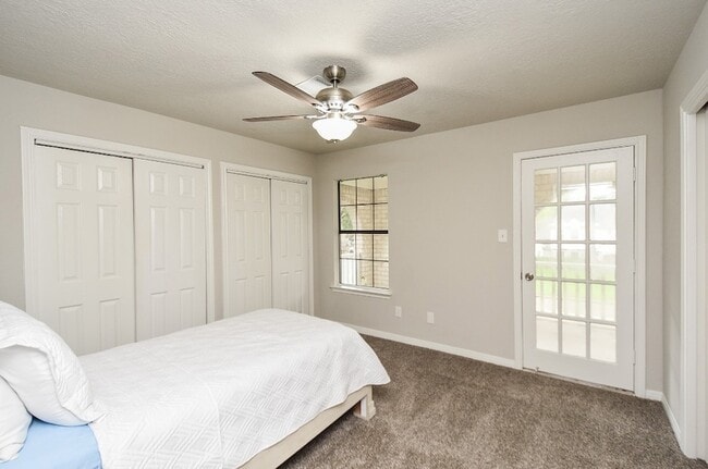 Building Photo - 1723 Big Horn Dr