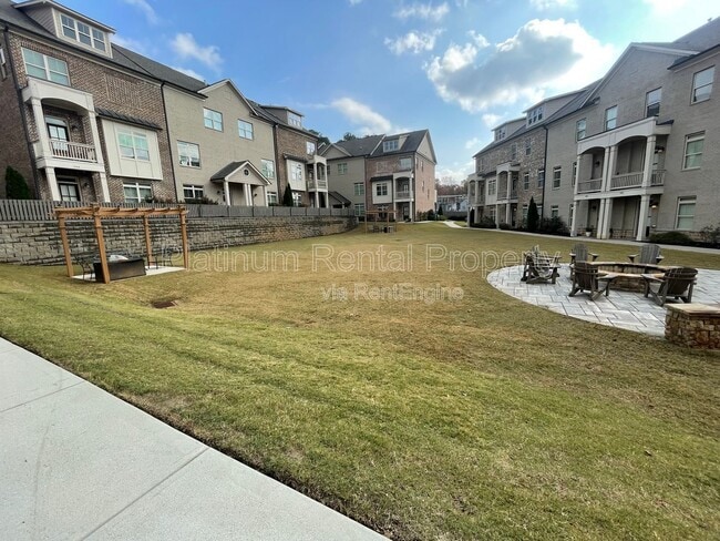 Building Photo - 1236 Stone Castle Cir