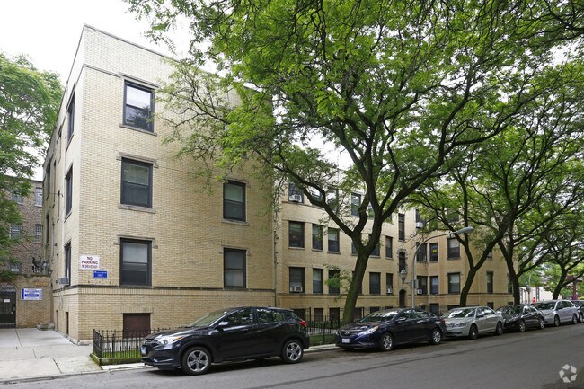 Primary Photo - 2901 N Seminary Ave