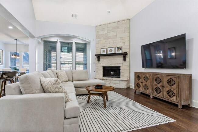 Building Photo - 29110 Davenport Dr