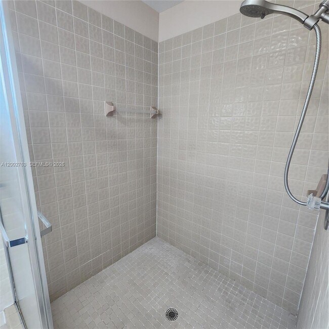 Building Photo - 11950 SW 49th Ct