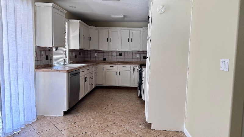 Building Photo - 8619 Cherbourg Way