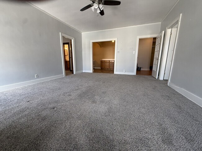 Building Photo - 111 E Jefferson St