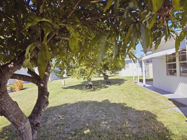 Building Photo - 5713 NW 65th Terrace