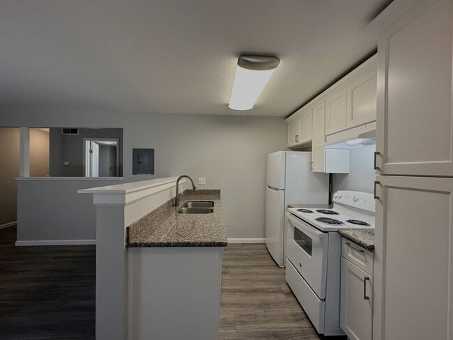 Interior Photo - Lincoln Crest Apartments - 6248 Gettysburg...