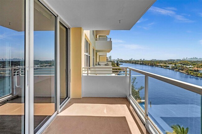Building Photo - 5600 Collins Ave