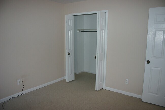 Second Bedroom - 1750 W Liberty St