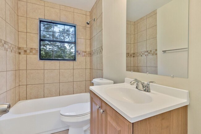 Building Photo - 8726 Eldon Dr